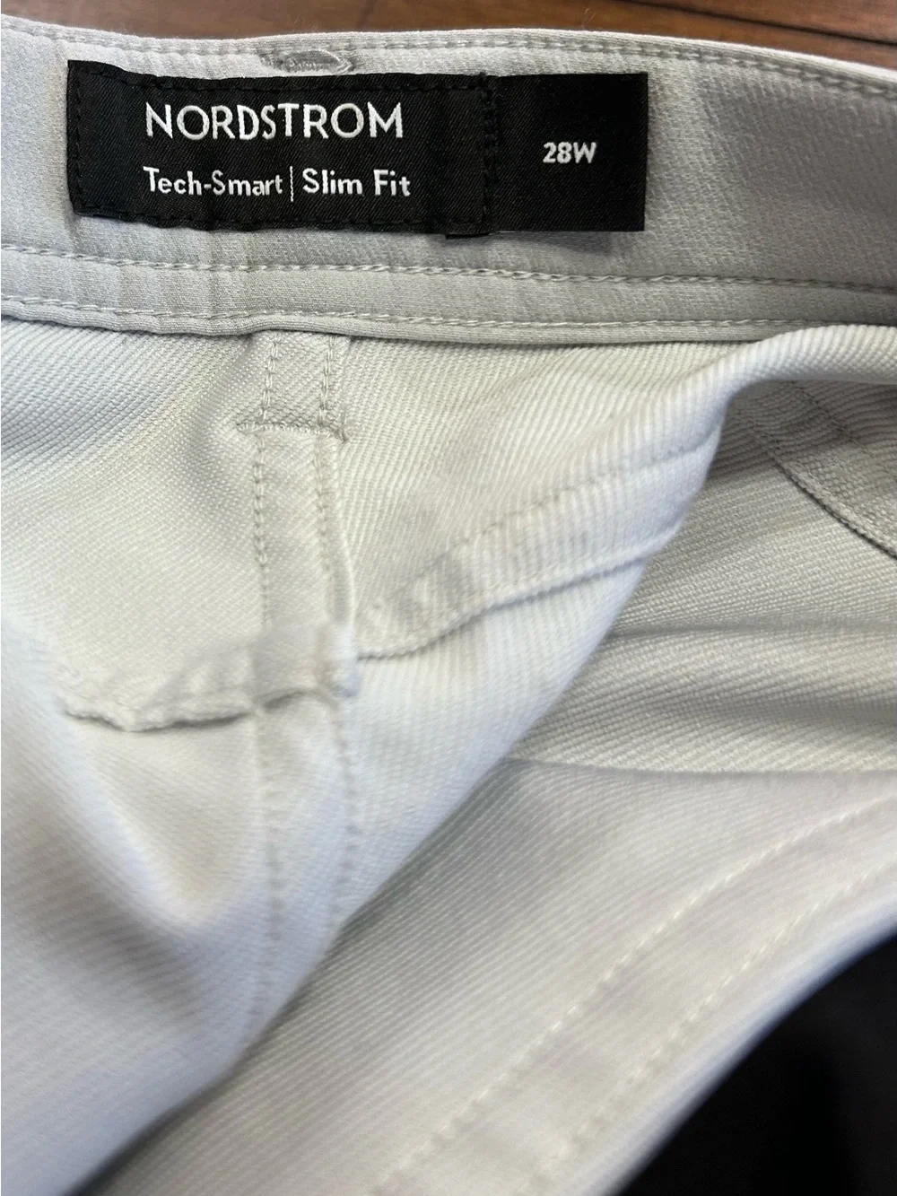 Nordstrom Tech-Smart Pants Size 28 Light Gray Slim Fit Stretch NEW